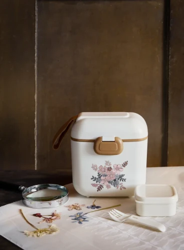 Elodie Details lunchbox Blue Garden pudełko śniadaniowe dla dzieci