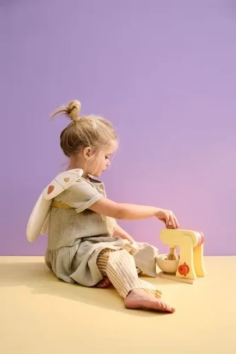 Drewniany mikser stojący Kid's Hub żółty – zdjęcie główne